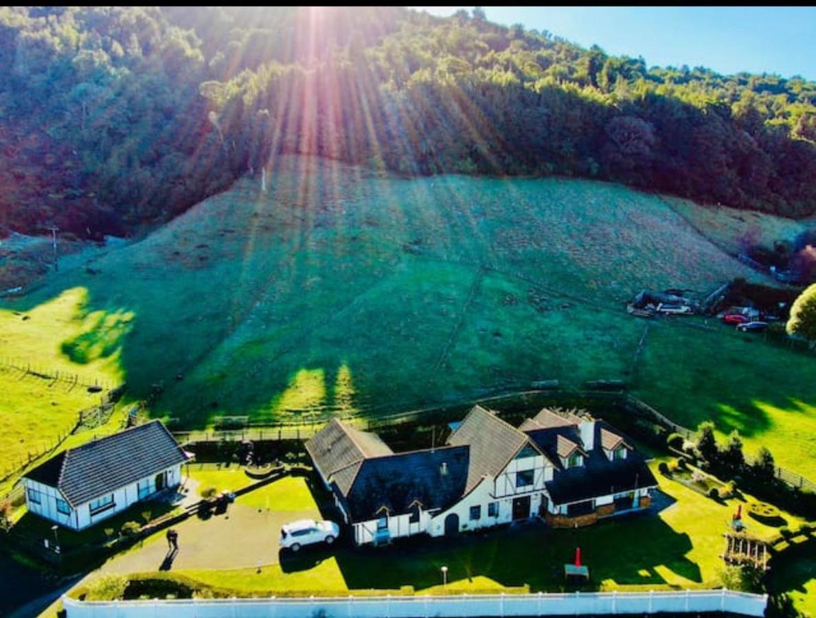 Skyline Mountain View Lodge Up To 16 People Rotorua Luaran gambar