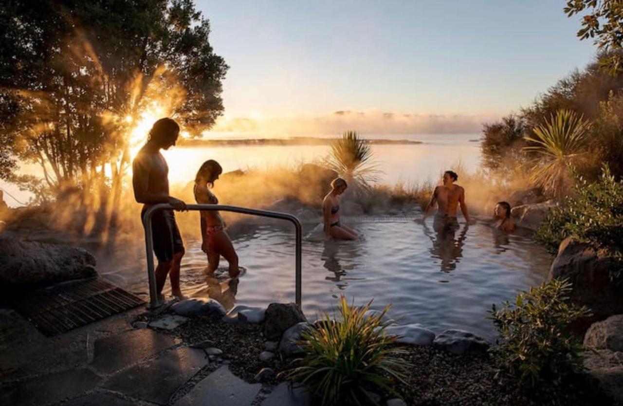 Skyline Mountain View Lodge Up To 16 People Rotorua Luaran gambar