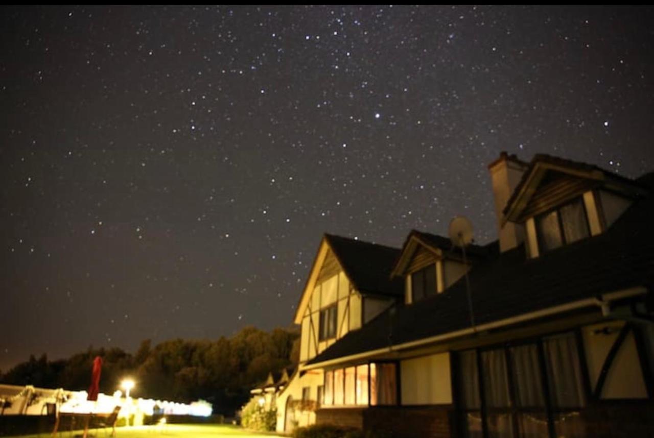 Skyline Mountain View Lodge Up To 16 People Rotorua Luaran gambar