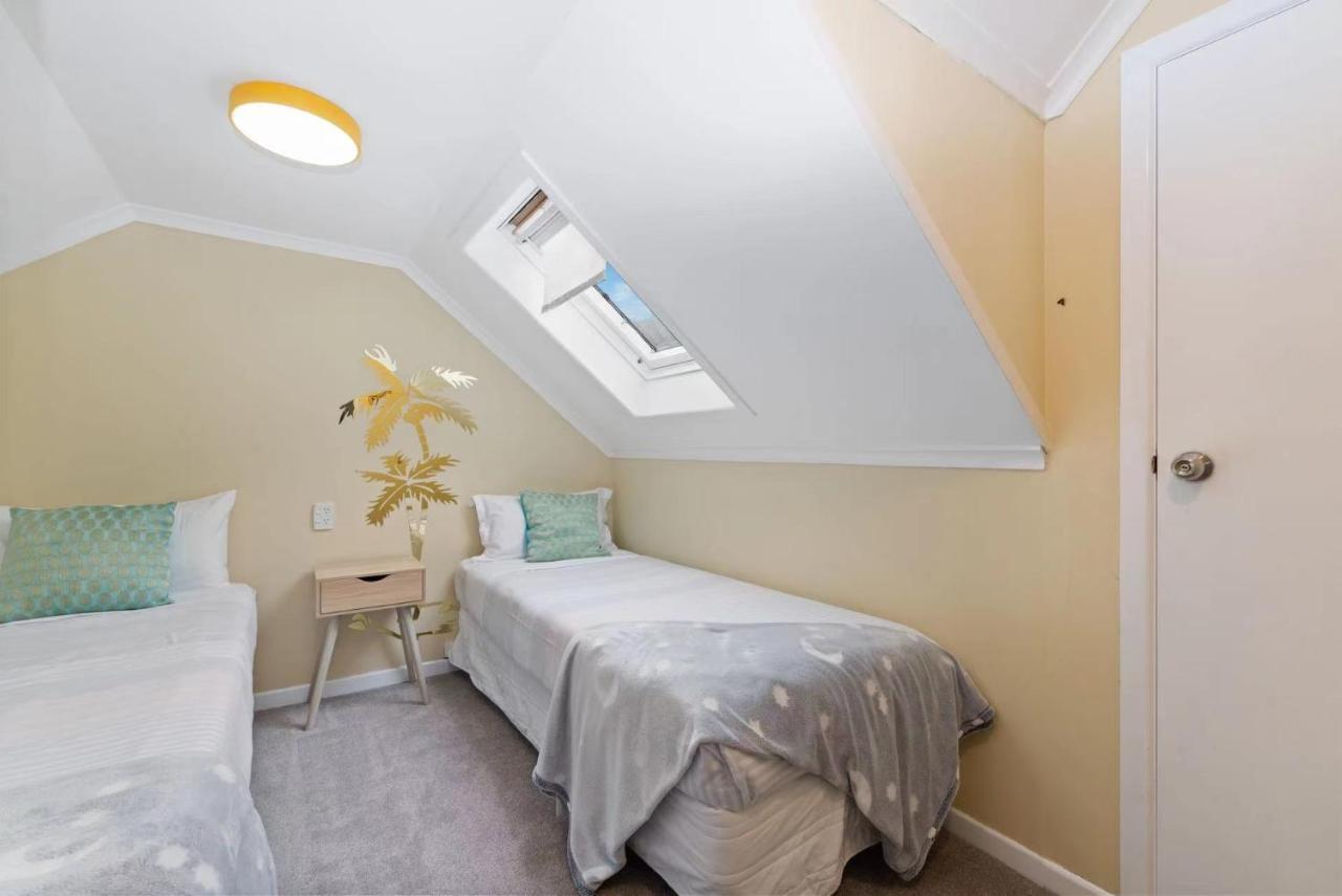Skyline Mountain View Lodge Up To 16 People Rotorua Luaran gambar